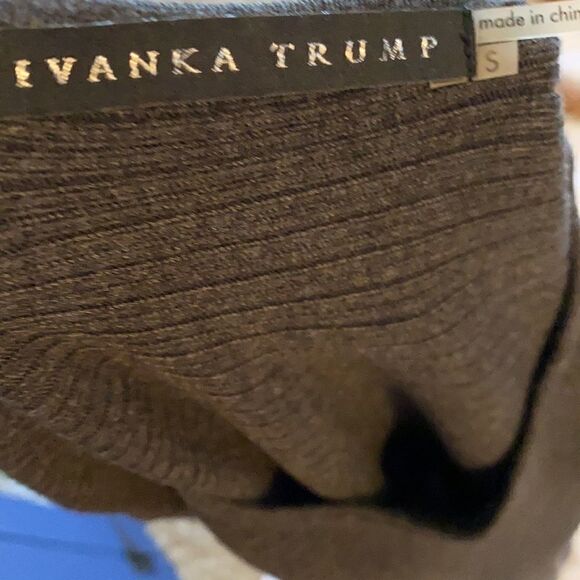 Ivanka Trump | Gray Fit & Flare Textured Sweater Dress | S - Picture 6 of 7